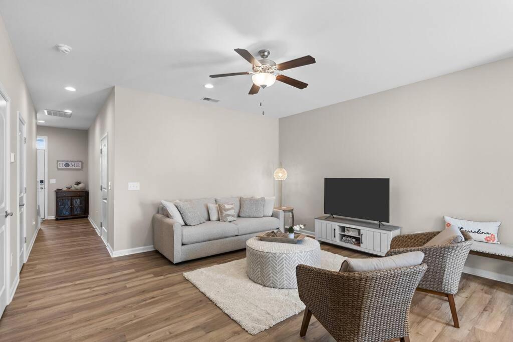 Beau Coast Getaway Villa Beaufort Екстериор снимка